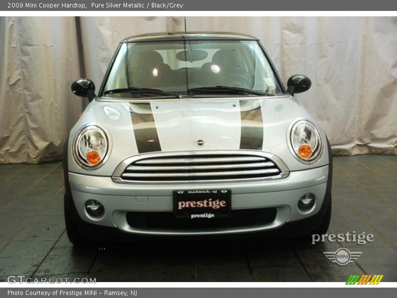 Pure Silver Metallic / Black/Grey 2009 Mini Cooper Hardtop