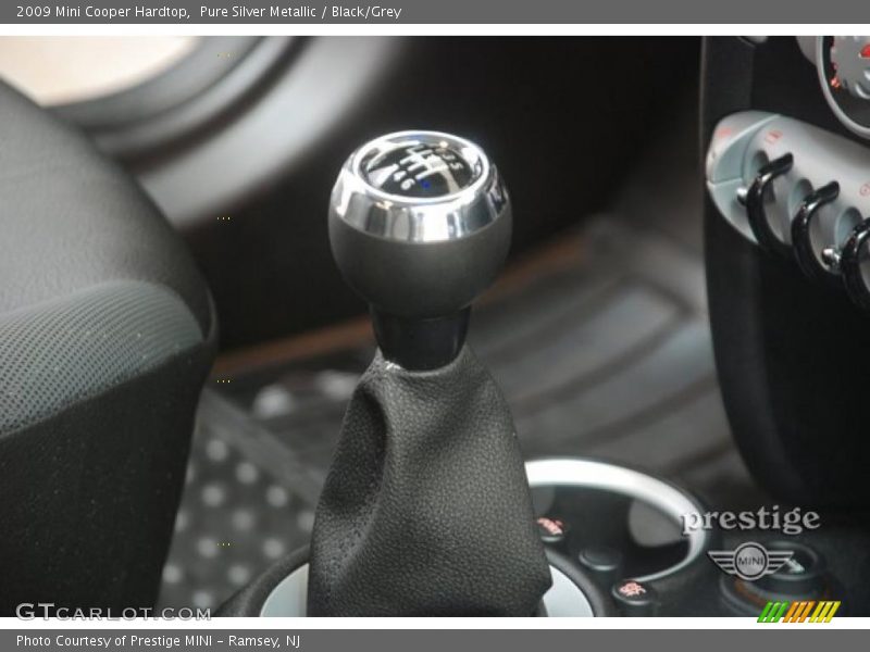 Pure Silver Metallic / Black/Grey 2009 Mini Cooper Hardtop