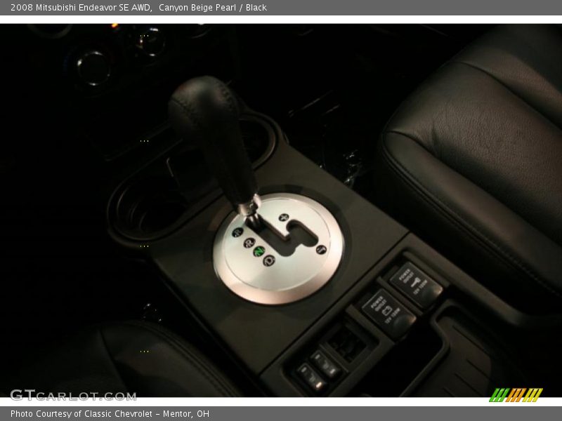 Canyon Beige Pearl / Black 2008 Mitsubishi Endeavor SE AWD