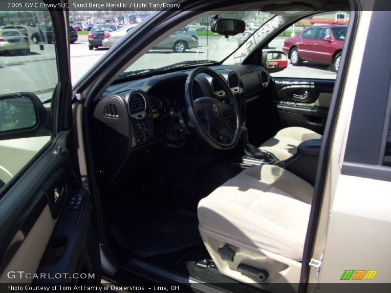 Sand Beige Metallic / Light Tan/Ebony 2005 GMC Envoy SLE