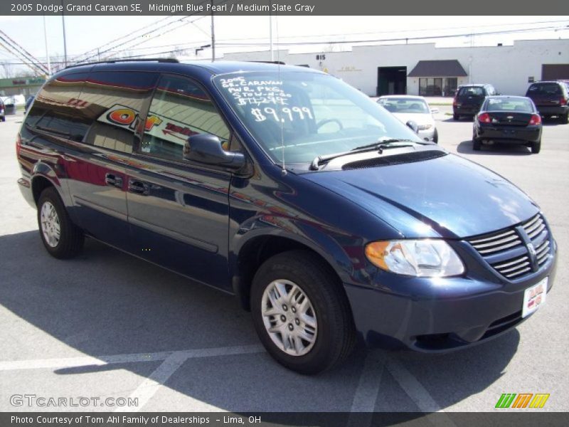 Midnight Blue Pearl / Medium Slate Gray 2005 Dodge Grand Caravan SE