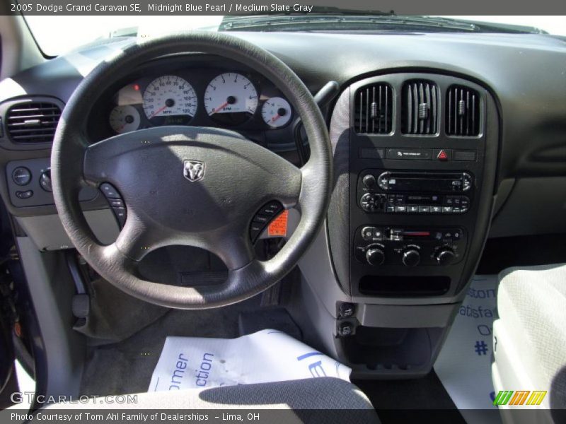Midnight Blue Pearl / Medium Slate Gray 2005 Dodge Grand Caravan SE