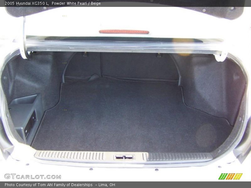 Powder White Pearl / Beige 2005 Hyundai XG350 L