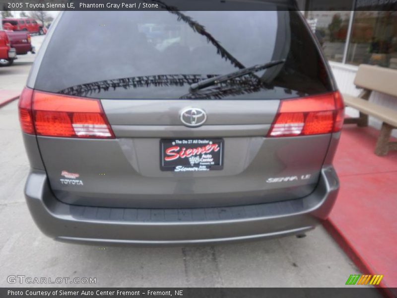 Phantom Gray Pearl / Stone 2005 Toyota Sienna LE