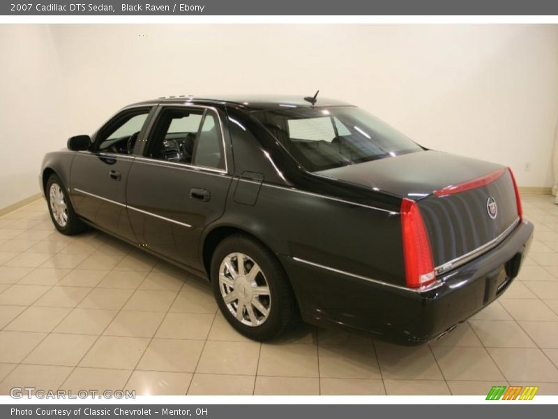 Black Raven / Ebony 2007 Cadillac DTS Sedan