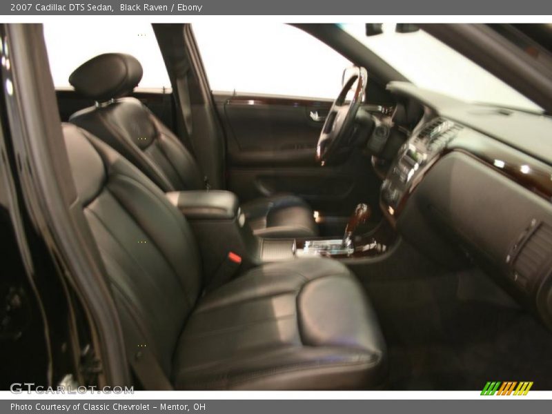 Black Raven / Ebony 2007 Cadillac DTS Sedan