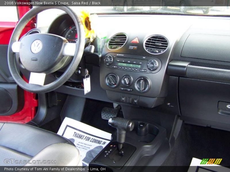 Salsa Red / Black 2008 Volkswagen New Beetle S Coupe