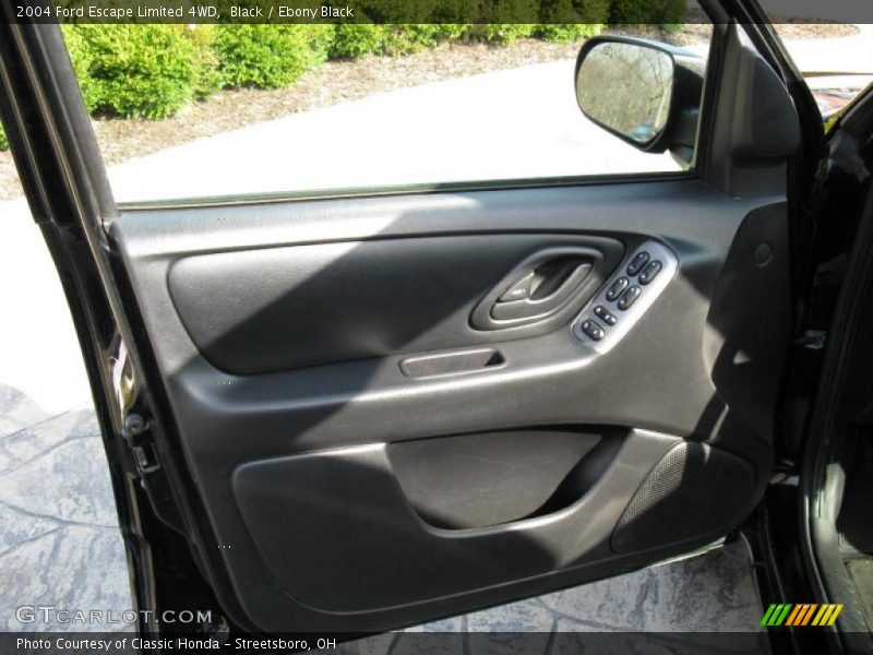 Black / Ebony Black 2004 Ford Escape Limited 4WD