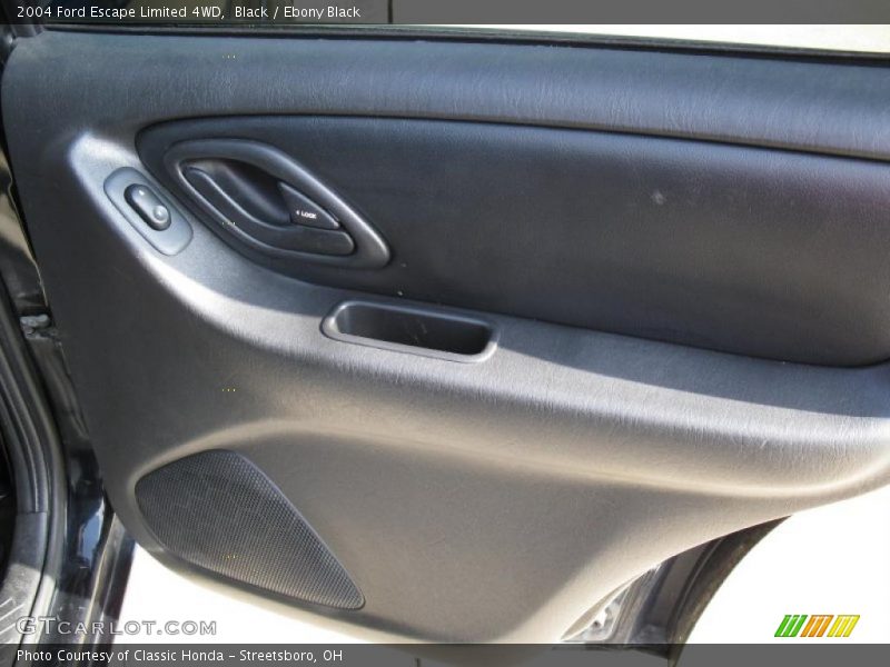 Black / Ebony Black 2004 Ford Escape Limited 4WD