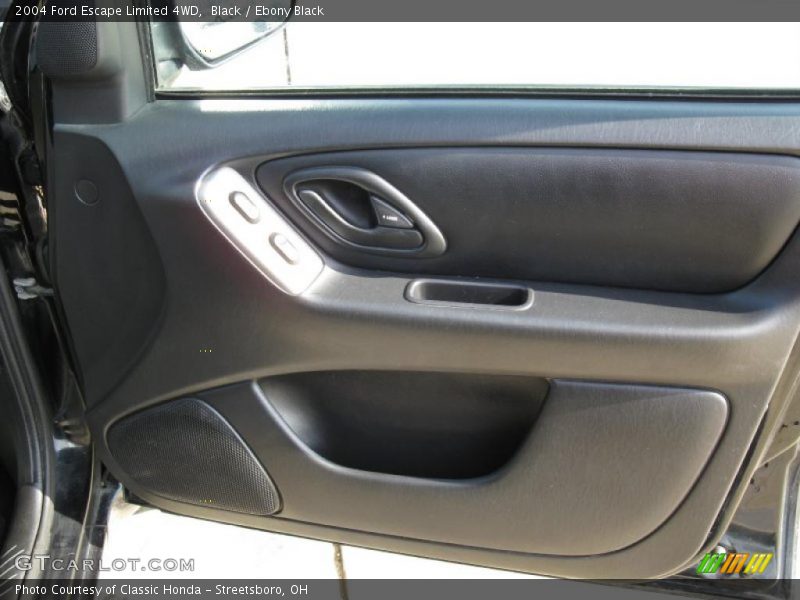 Black / Ebony Black 2004 Ford Escape Limited 4WD