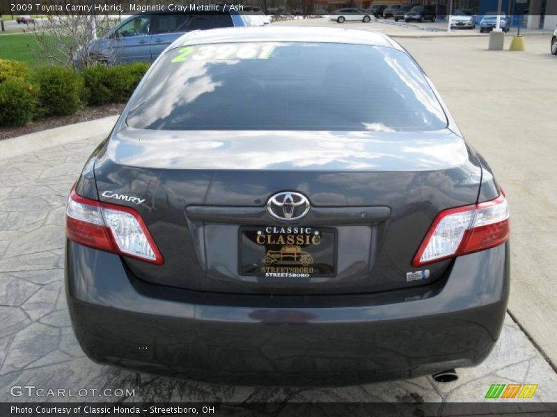 Magnetic Gray Metallic / Ash 2009 Toyota Camry Hybrid