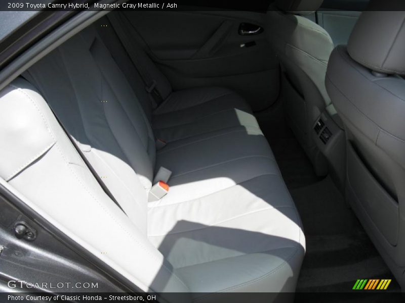 Magnetic Gray Metallic / Ash 2009 Toyota Camry Hybrid