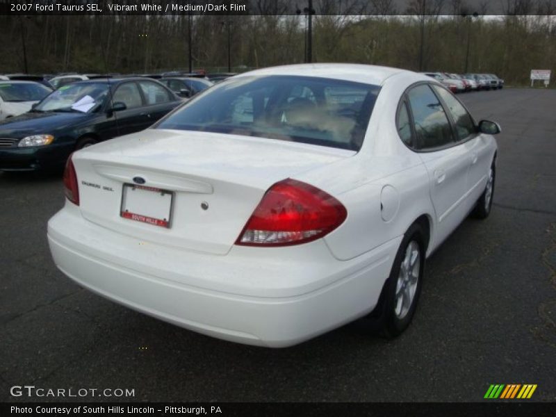 Vibrant White / Medium/Dark Flint 2007 Ford Taurus SEL