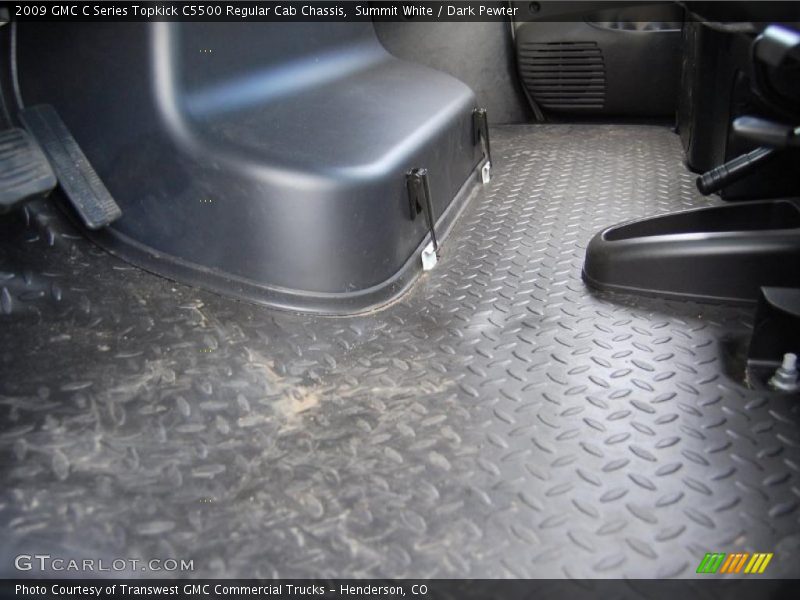 Summit White / Dark Pewter 2009 GMC C Series Topkick C5500 Regular Cab Chassis