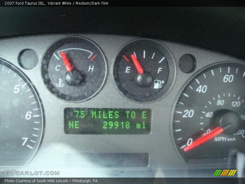 Vibrant White / Medium/Dark Flint 2007 Ford Taurus SEL