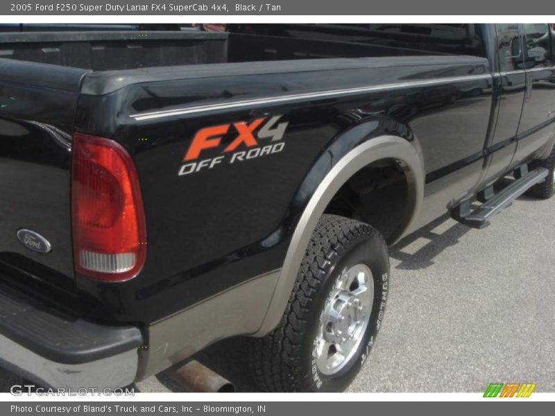 Black / Tan 2005 Ford F250 Super Duty Lariat FX4 SuperCab 4x4