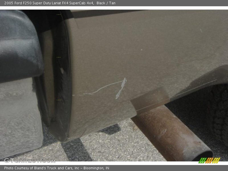 Black / Tan 2005 Ford F250 Super Duty Lariat FX4 SuperCab 4x4