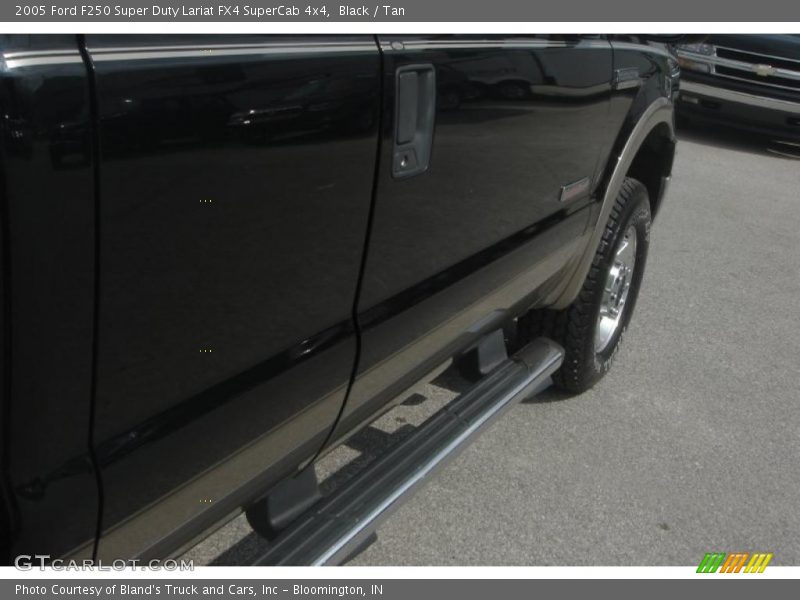 Black / Tan 2005 Ford F250 Super Duty Lariat FX4 SuperCab 4x4