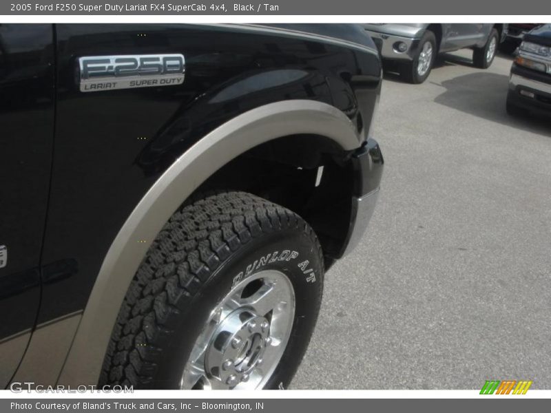 Black / Tan 2005 Ford F250 Super Duty Lariat FX4 SuperCab 4x4