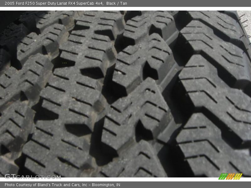 Black / Tan 2005 Ford F250 Super Duty Lariat FX4 SuperCab 4x4