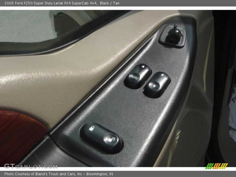Black / Tan 2005 Ford F250 Super Duty Lariat FX4 SuperCab 4x4