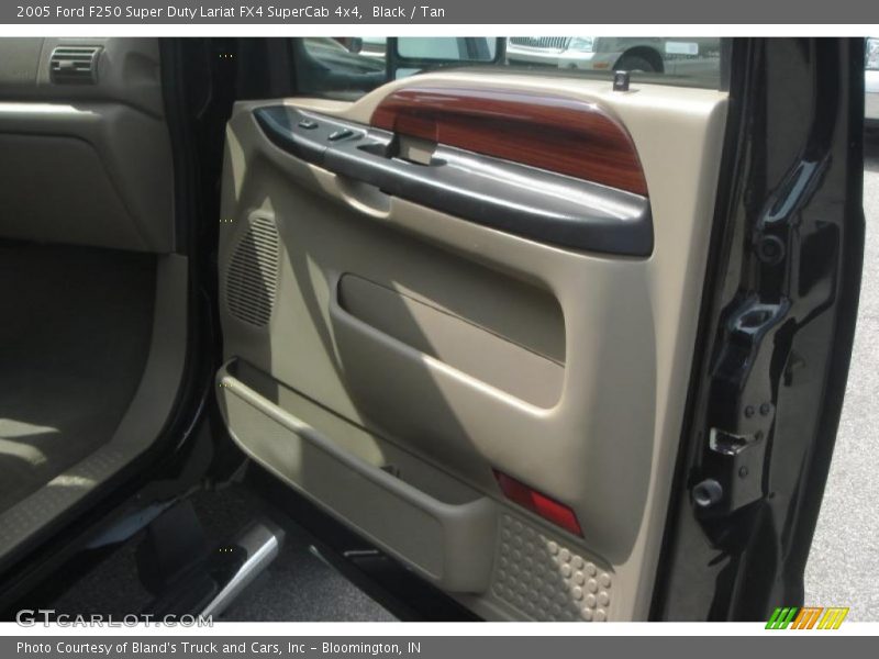 Black / Tan 2005 Ford F250 Super Duty Lariat FX4 SuperCab 4x4