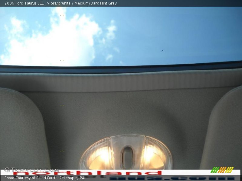Vibrant White / Medium/Dark Flint Grey 2006 Ford Taurus SEL