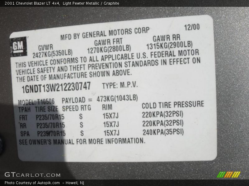 Light Pewter Metallic / Graphite 2001 Chevrolet Blazer LT 4x4