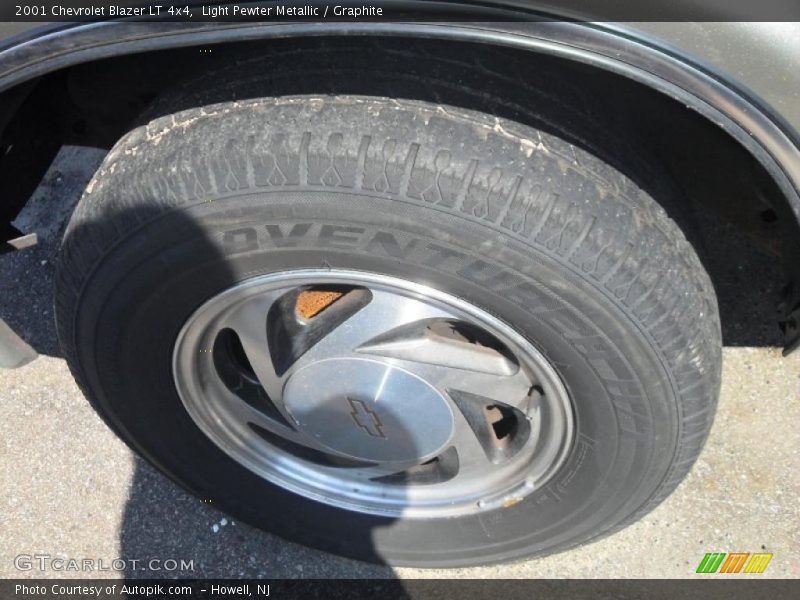 Light Pewter Metallic / Graphite 2001 Chevrolet Blazer LT 4x4