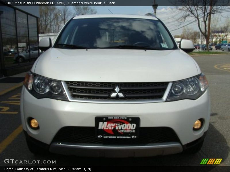 Diamond White Pearl / Black 2007 Mitsubishi Outlander XLS 4WD