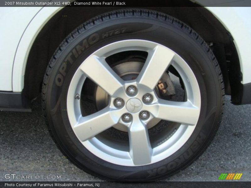 Diamond White Pearl / Black 2007 Mitsubishi Outlander XLS 4WD