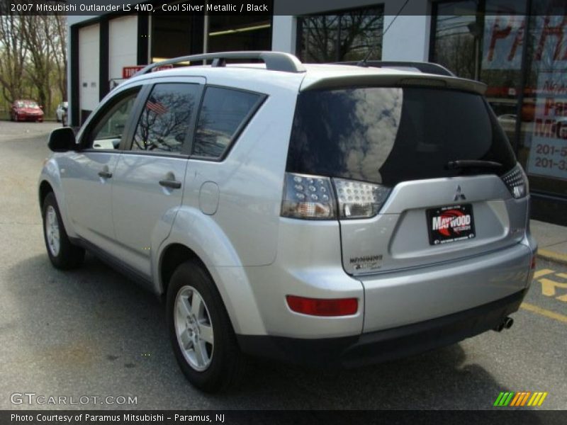 Cool Silver Metallic / Black 2007 Mitsubishi Outlander LS 4WD