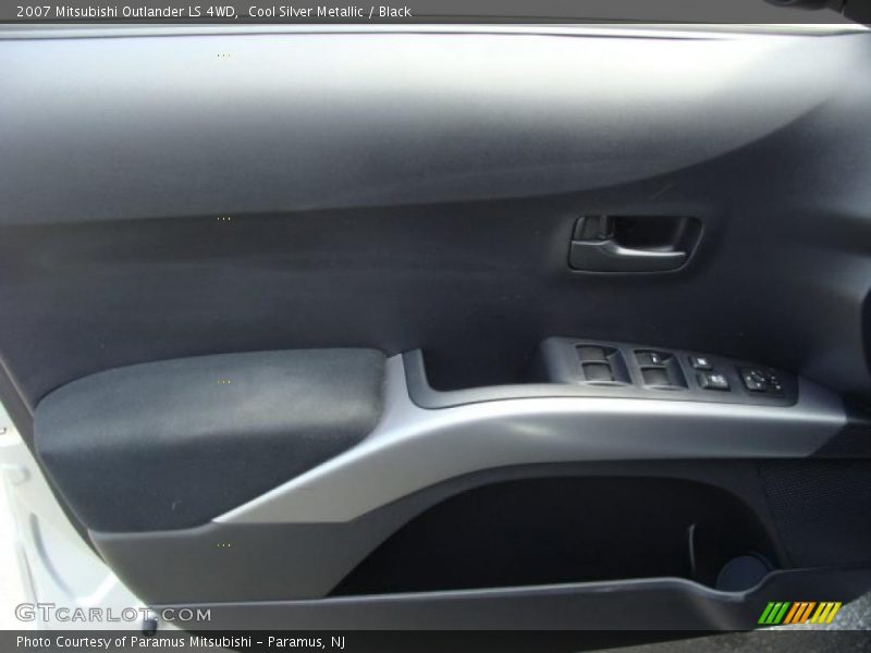 Cool Silver Metallic / Black 2007 Mitsubishi Outlander LS 4WD