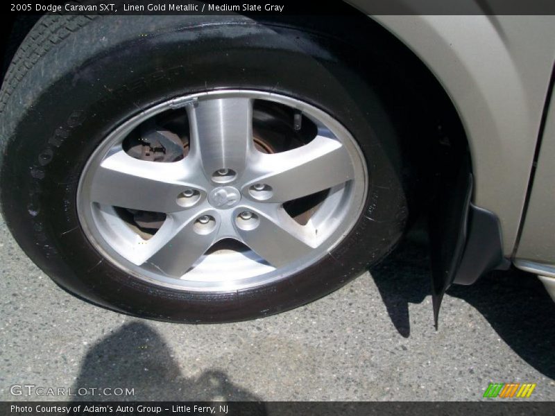 Linen Gold Metallic / Medium Slate Gray 2005 Dodge Caravan SXT