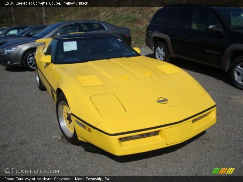 Yellow / Black 1986 Chevrolet Corvette Coupe
