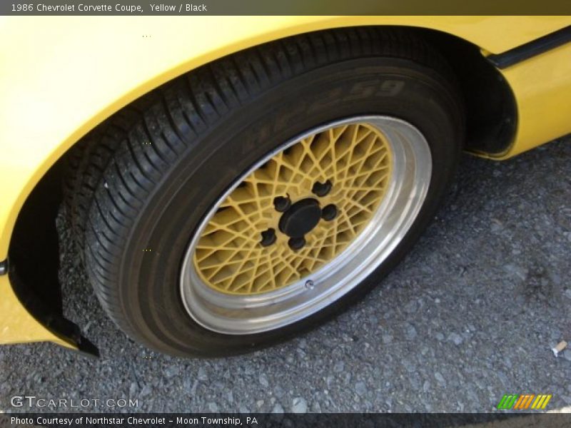 Yellow / Black 1986 Chevrolet Corvette Coupe