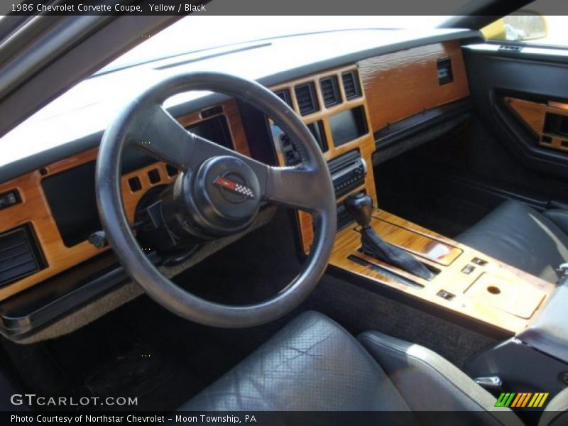 Yellow / Black 1986 Chevrolet Corvette Coupe