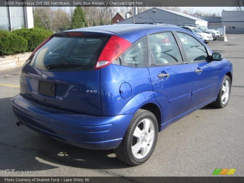 Sonic Blue Metallic / Charcoal/Light Flint 2006 Ford Focus ZX5 SES Hatchback