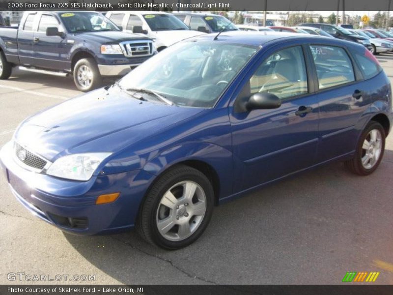 Sonic Blue Metallic / Charcoal/Light Flint 2006 Ford Focus ZX5 SES Hatchback