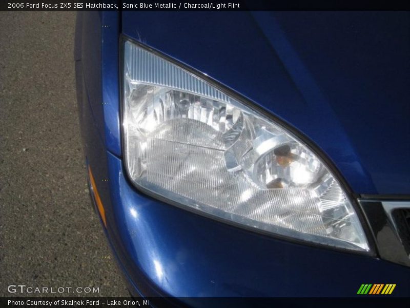 Sonic Blue Metallic / Charcoal/Light Flint 2006 Ford Focus ZX5 SES Hatchback