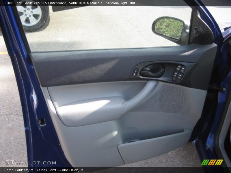 Sonic Blue Metallic / Charcoal/Light Flint 2006 Ford Focus ZX5 SES Hatchback