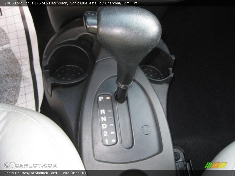 Sonic Blue Metallic / Charcoal/Light Flint 2006 Ford Focus ZX5 SES Hatchback