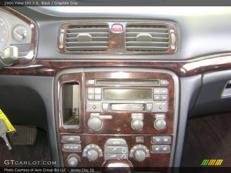 Black / Graphite Gray 2000 Volvo S80 2.9