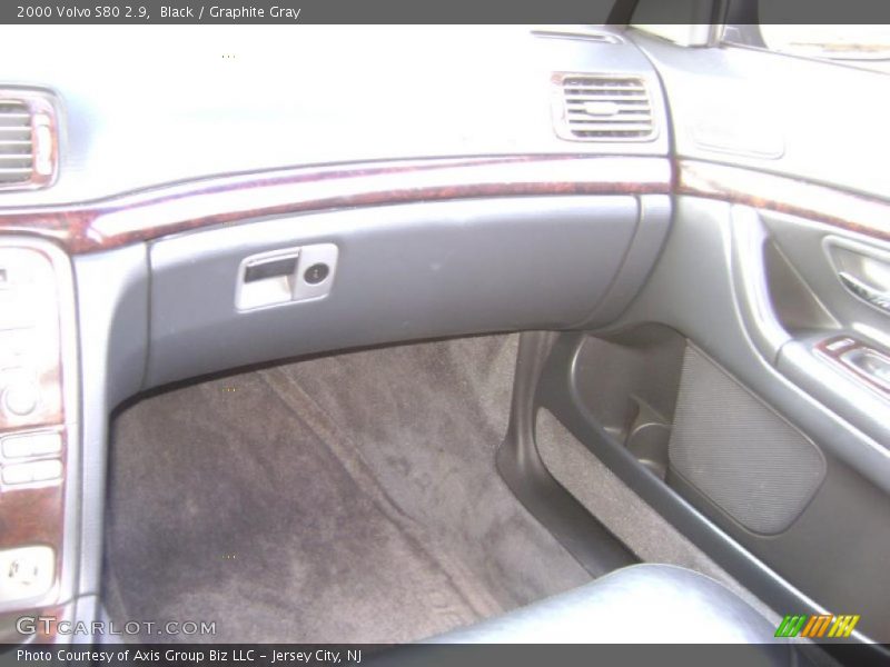 Black / Graphite Gray 2000 Volvo S80 2.9