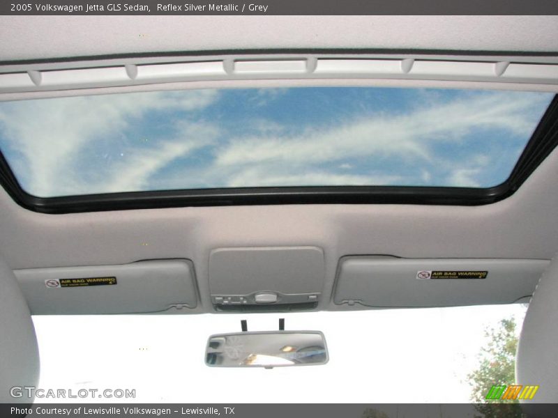 Reflex Silver Metallic / Grey 2005 Volkswagen Jetta GLS Sedan