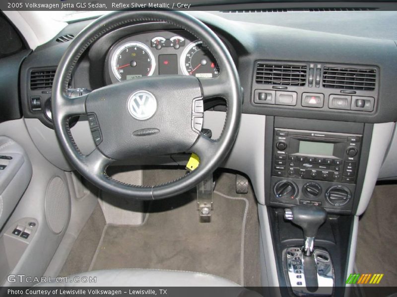Reflex Silver Metallic / Grey 2005 Volkswagen Jetta GLS Sedan