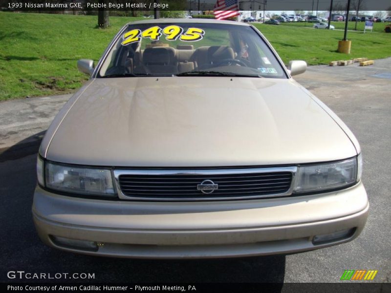 Pebble Beige Metallic / Beige 1993 Nissan Maxima GXE