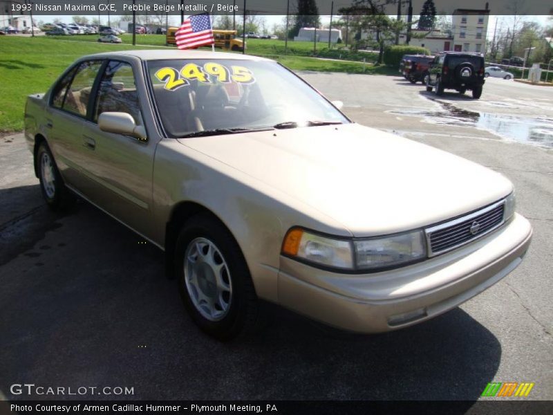 Pebble Beige Metallic / Beige 1993 Nissan Maxima GXE