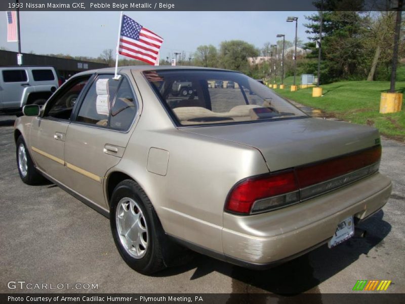 Pebble Beige Metallic / Beige 1993 Nissan Maxima GXE