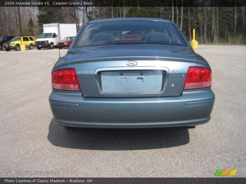 Celadon Green / Black 2004 Hyundai Sonata V6